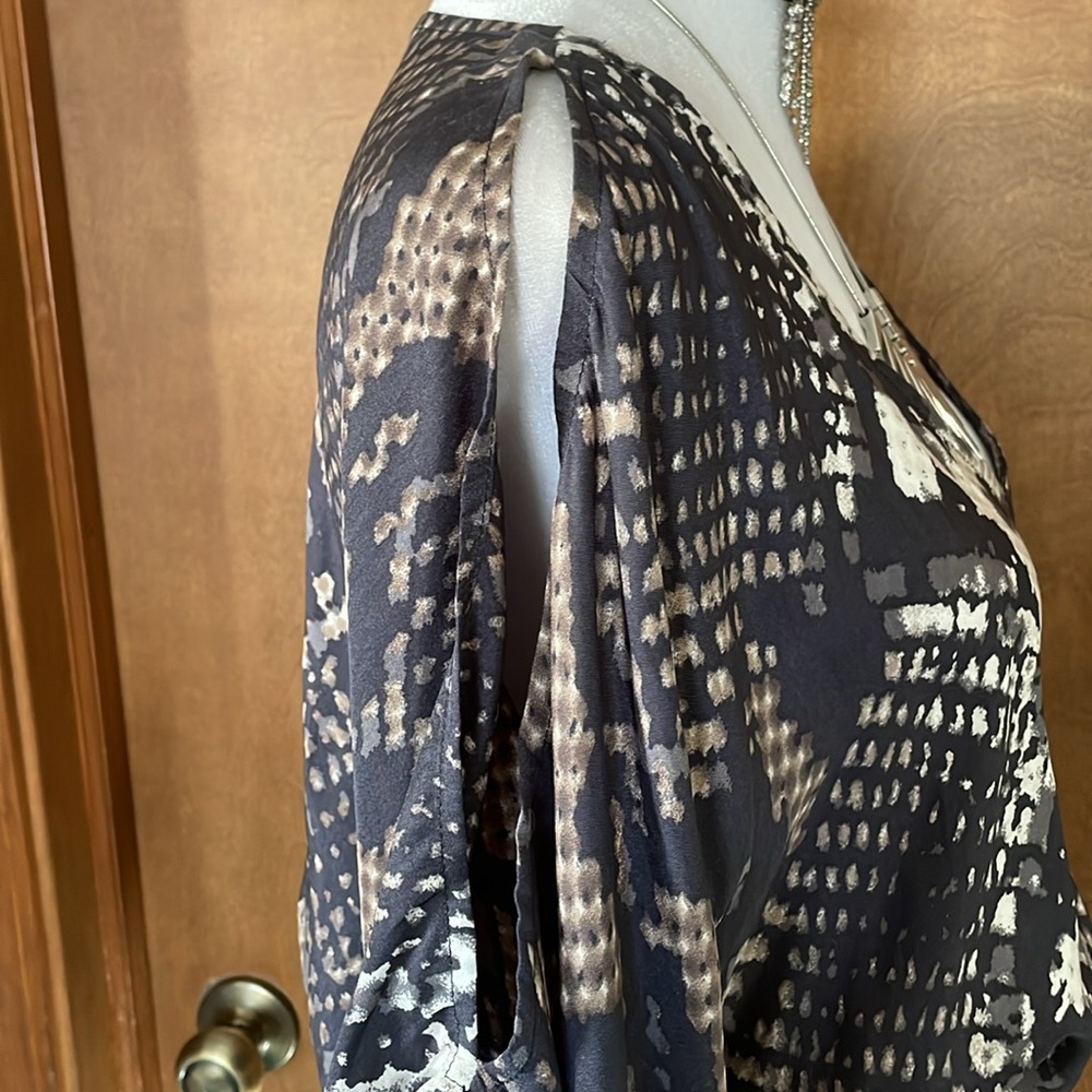 Python Print Batwing Blouse by Express - Picture 15 of 16